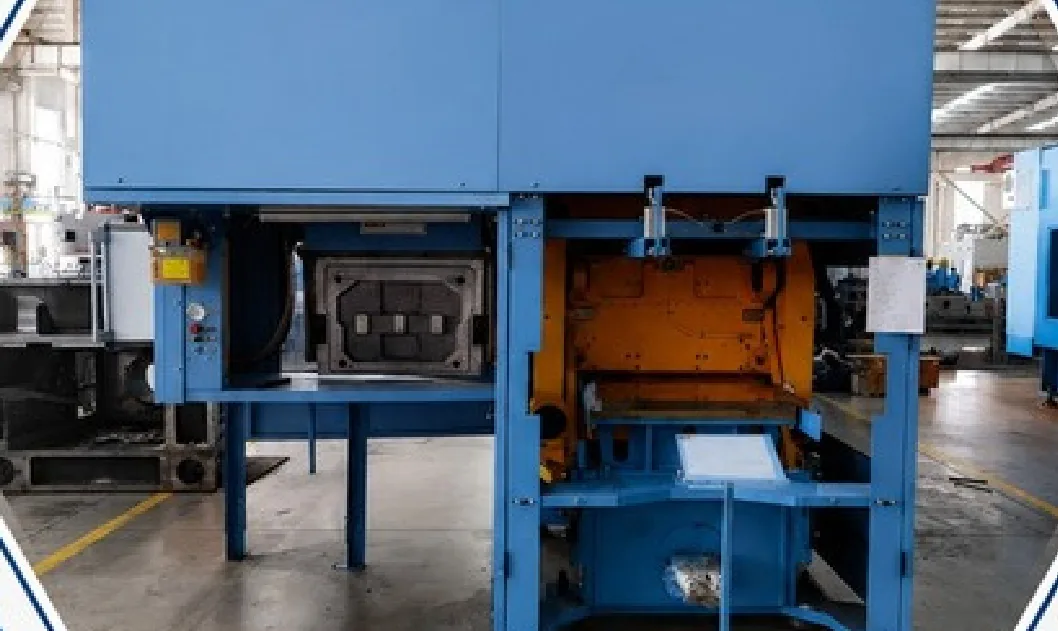 Vertical flaskless molding line with operator platform